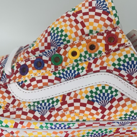 NIB Vans Old Skool Pride Platform Shoes Rainbow - Picture 2 of 6